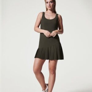 SPANX NEW! Yes, Pleats! Women's Dress/Pocket Skort in Pine Stone XL NWT!